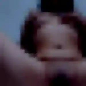 Hafsa, 45 ans, en ligne à Brette-les-Pins pour une rencontre coquine