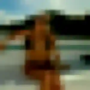 Noura, 26 ans, connectée à Bréville-sur-Mer pour une rencontre coquine