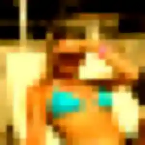 Rejoins Aya, 25 ans à Buis-les-Baronnies en privé