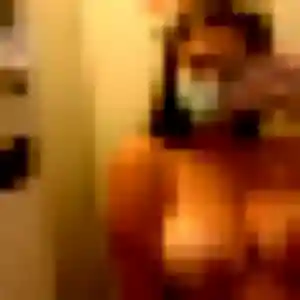 Safiya (28 ans) à Burdignin propose une rencontre ce soir