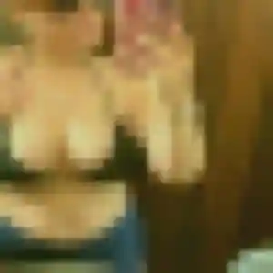 Ilham (29 ans) à Burgnac propose un beurette ce soir