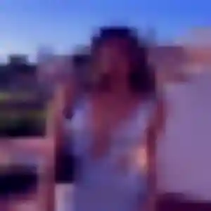 Layla, 22 ans, en ligne à Cagny pour un beurette