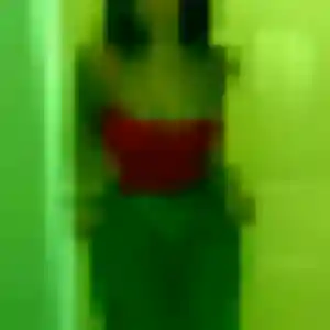 Rihab, 31 ans, connectée à Camarsac pour une rencontre coquine