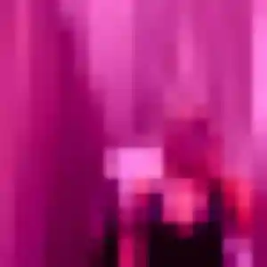 Nassima, 25 ans, connectée à Cannes-Écluse pour une rencontre coquine