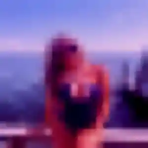 Layla (22 ans) à Capdenac cherche un beurette aujourd'hui