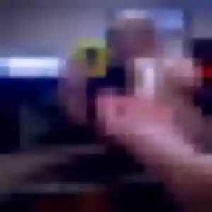 Zineb, 28 ans, connectée à Cardet pour une rencontre coquine