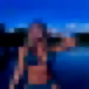 Contacte Maissa, 22 ans à Carhaix-Plouguer gratuitement