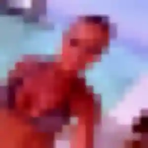 Contacte Rihab, 22 ans à Carnin en privé