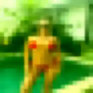 Rejoins Basma, 22 ans à Caugé en privé