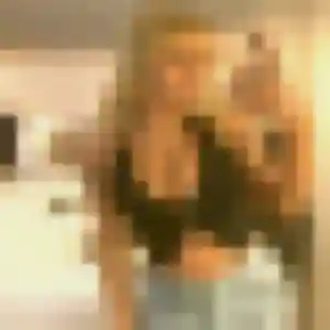 Contacte Zara, 24 ans à Caumont en privé