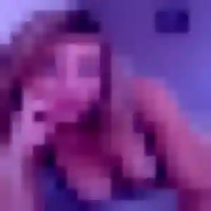 Kahina, fille de 31 ans cherche beurette à Celle-Lévescault