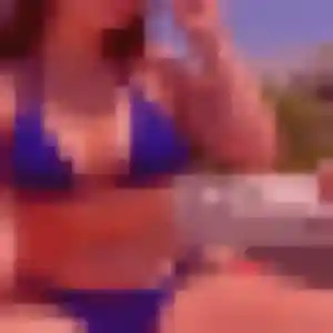 Nawal, 28 ans, connectée à Cerdon pour une rencontre coquine