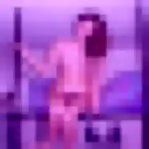 Sexy Fouzia, 22 ans à Ceyrat - voir sa photo