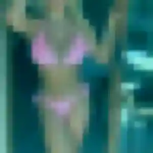 Fouzia, 24 ans, connectée à Chailly-en-Brie pour une rencontre coquine