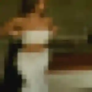 Charmante Maroua, 37 ans à Champagné - voir sa photo