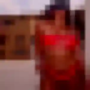 Mina, 22 ans, connectée à Champagneux pour une rencontre coquine