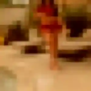 Rejoins Yamina, 23 ans à Champforgeuil en privé