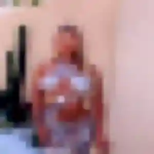 Photo privée de Hanane, 35 ans à Chantemerle-les-Blés - plan discret