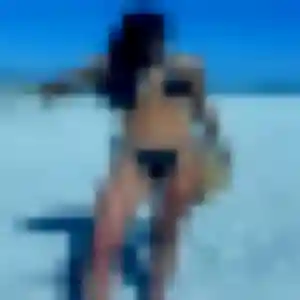 Rejoins Loubna, 29 ans à Château-Garnier en privé