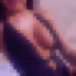 Kahina (27 ans) à Châteaubourg propose une rencontre ce soir