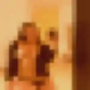Rencontre Feriel, 34 ans à Châteauneuf-le-Rouge en privé