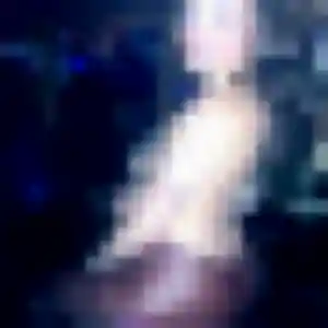 Nesrine, 25 ans, en ligne à Châteauroux pour une rencontre coquine