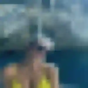 Lyna, 23 ans, connectée à Châtenay-Malabry pour un beurette