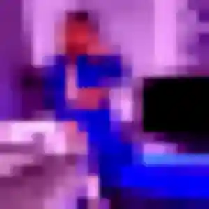 Rencontre Lyna, 22 ans à Châtillon-sur-Marne en privé
