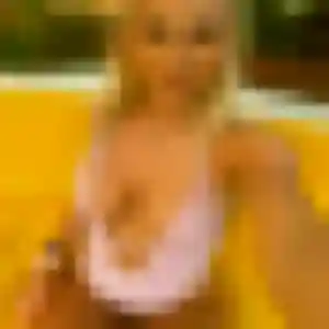Photo privée de Hind, 45 ans à Châtres - rencontre coquine