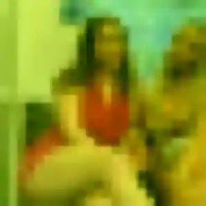 Fouzia, fille de 22 ans propose beurette à Chaumont