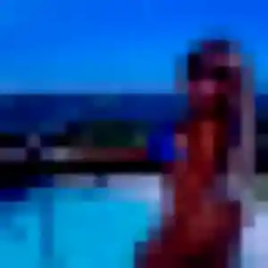 Wafa, 29 ans, en ligne à Chazey-sur-Ain pour une rencontre coquine