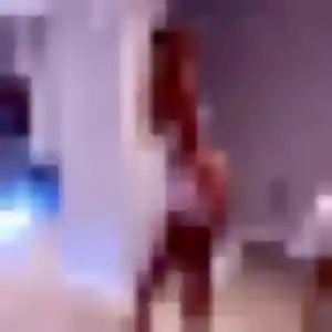 Charmante Zahra, 30 ans à Cheffes - la contacter