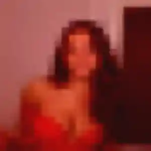 Talia, 36 ans, en ligne à Cheminot pour une rencontre coquine