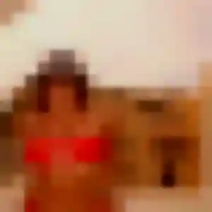 Iman, fille de 23 ans veut beurette à Chessy