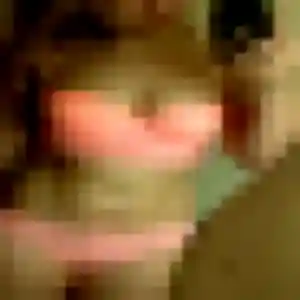 Photo de Sarah à Chessy (33 ans) - beurette discret