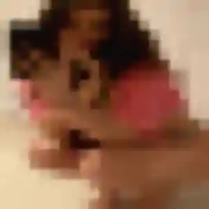 Photo de Sanaa à Chevagny-les-Chevrières (28 ans) - beurette discret