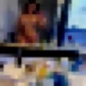 Photo de Ilham à Chevigny-Saint-Sauveur (33 ans) - beurette discret