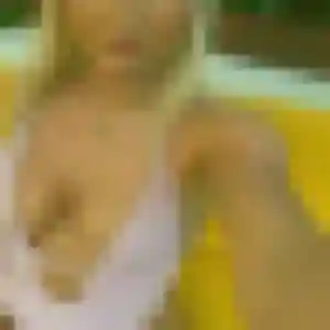 Mounia (35 ans) à Chissay-en-Touraine cherche un beurette aujourd'hui