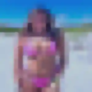 Charmante Farah, 39 ans à Claix - voir sa photo