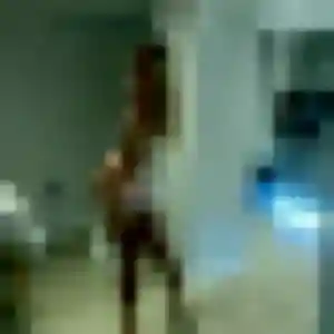 Rejoins Farah, 33 ans à Cloyes-les-Trois-Rivières en privé