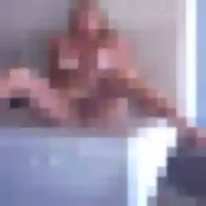 Lina, 27 ans, veut un beurette à Coly-Saint-Amand