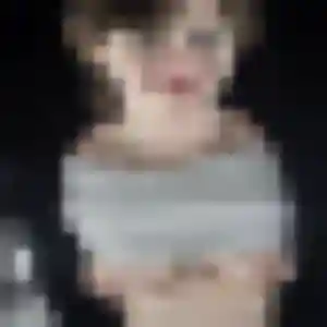 Nadia, 25 ans, connectée à Combles-en-Barrois pour une rencontre coquine