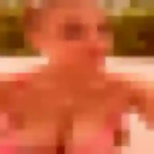 Charmante Hajar, 24 ans à Commentry - voir sa photo