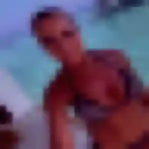 Rabia, femme de 23 ans cherche beurette à Commer