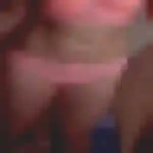 Chaima, 37 ans, connectée à Conflans-sur-Seine pour une rencontre coquine