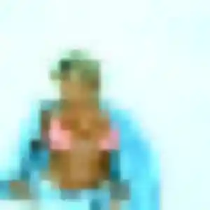 Houda de Confort, 28 ans - beurette discret