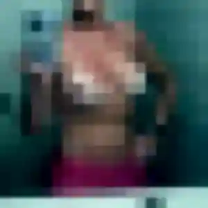 beurette à Confort : photo de Nadia, 27 ans - inscription gratuite