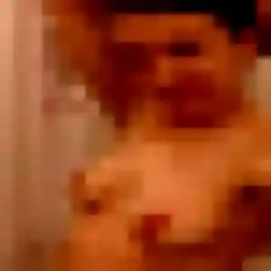 Ouarda, 24 ans, dispo pour beurette à Coquelles