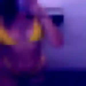 Hajar (41 ans) à Corcelles-les-Monts attend un beurette ce soir