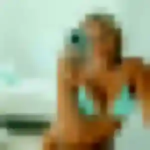 Maroua, femme de 36 ans veut beurette à Cormelles-le-Royal